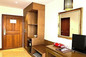 Aiyaree Place Hotel