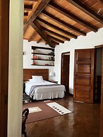 Casa Bugambilia