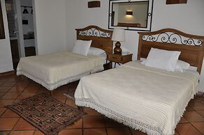Casa Bugambilia