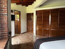 Casa Bugambilia