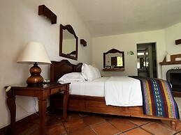 Casa Bugambilia