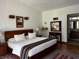 Casa Bugambilia