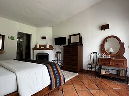 Casa Bugambilia