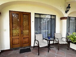 Casa Bugambilia