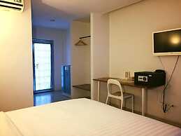 NY TH Hotel