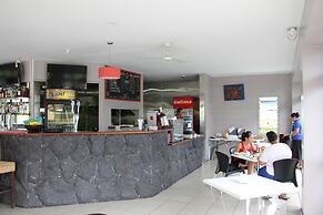 Amanaki Hotel
