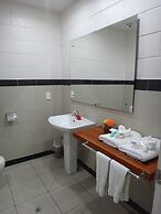 Amanaki Hotel