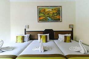 Hotel The Flora Kuta Bali