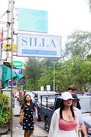 Silla Patong Boutique – Beach Walk Access