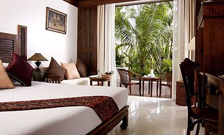 Safari Beach Hotel