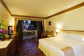 Safari Beach Hotel