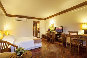 Safari Beach Hotel