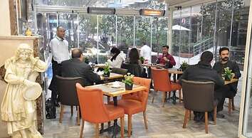 Cuento Hotel