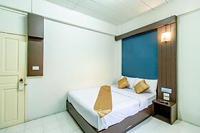 Riski Residence Bangkok-noi