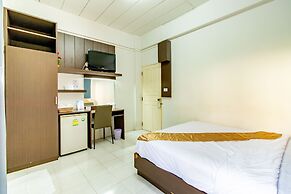 Riski Residence Bangkok-noi