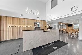Home Inn and Suites Lloydminster