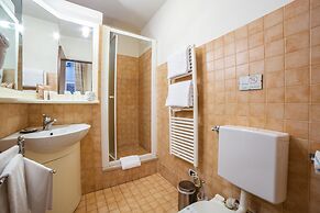 B&B Galileo 2000