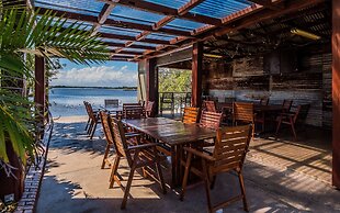 Moby Dick Waterfront Resort Motel