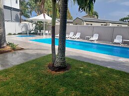 Moby Dick Waterfront Resort Motel