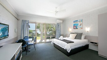 Moby Dick Waterfront Resort Motel