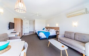 Moby Dick Waterfront Resort Motel