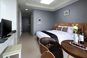 Shinchon Ever8 Serviced Residence
