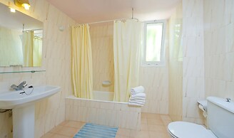 Apartamentos Cala LLonga Playa Ibiza