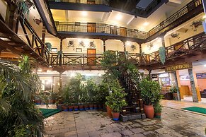 Hotel Peace Plaza