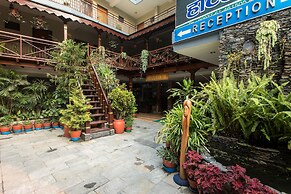 Hotel Peace Plaza