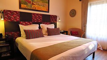 Oakhurst Hotel