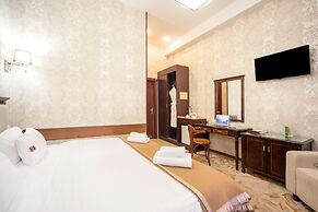 Hotel Happy Inn