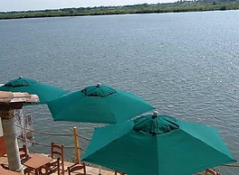 Hotel Casa del Río