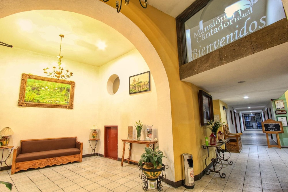 Hotel Mansión del Cantador
