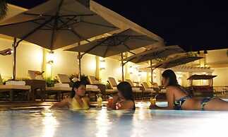 The Avenue Plaza Hotel