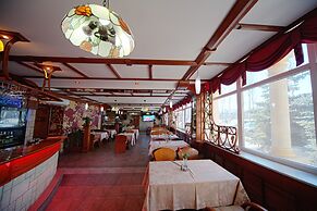 Hotel Moya