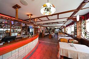Hotel Moya