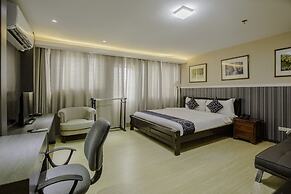 Newgrange Condotel