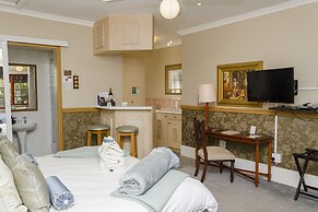 Brighton Lodge