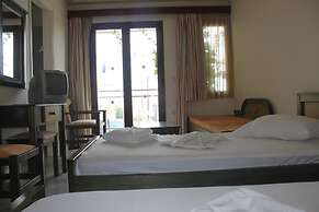 Alexandros M