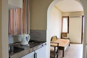 Alexandros M