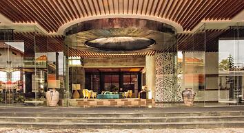 TS Suites Seminyak