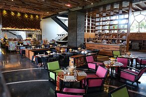 TS Suites Seminyak