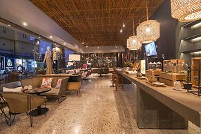 TS Suites Seminyak