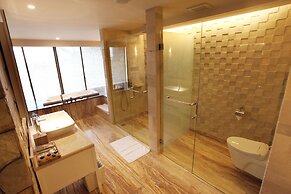 TS Suites Seminyak