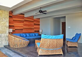 TS Suites Seminyak