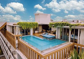 TS Suites Seminyak