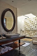 TS Suites Seminyak
