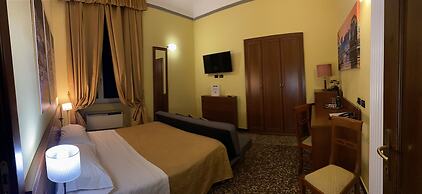 Hotel Actor