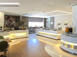 Ramada by Wyndham Abu Dhabi Corniche