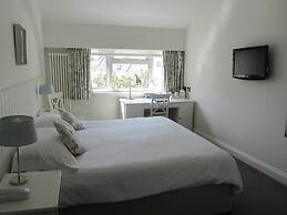 Ommaroo Hotel